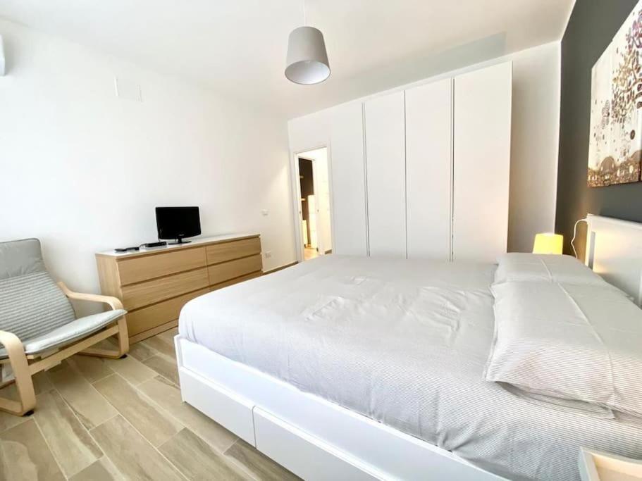 Un Raggio Di Sole Al Massimo Apartment Palermo Luaran gambar
